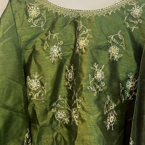 Pakistani Indian suit sold - Picture 6 of 11